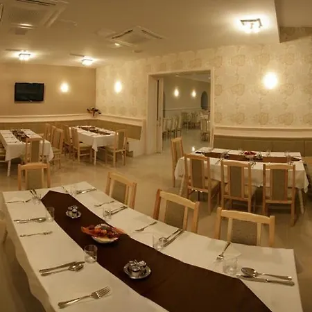 Hotel Belvardi Fogado 4*