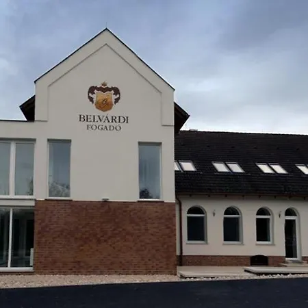 Belvardi Fogado Hotel