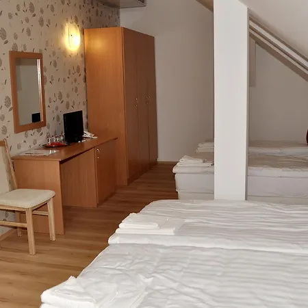 Belvardi Fogado Hotel
